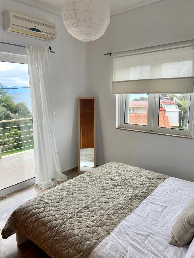 Villa Delfini Chrani Buitenkant foto